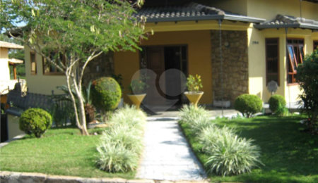 Casa à venda com 4 quartos, sendo 2 suítes,  no condomínio Estância Marambaia, Vinhedo - SP
