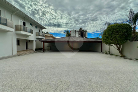 Casa a venda no Parque Faber Castell I