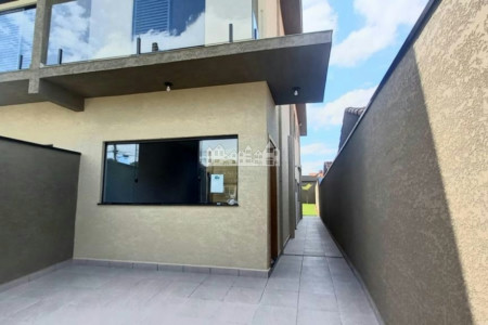 Casa à venda com 3 suítes em Alvinópolis, Atibaia, SP