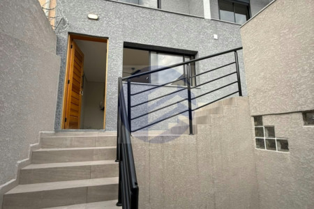 Sobrado à venda com 6 quartos em Vila Universitária, São Paulo - SP