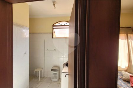 Casa em Condomínio, no Parque Sabará