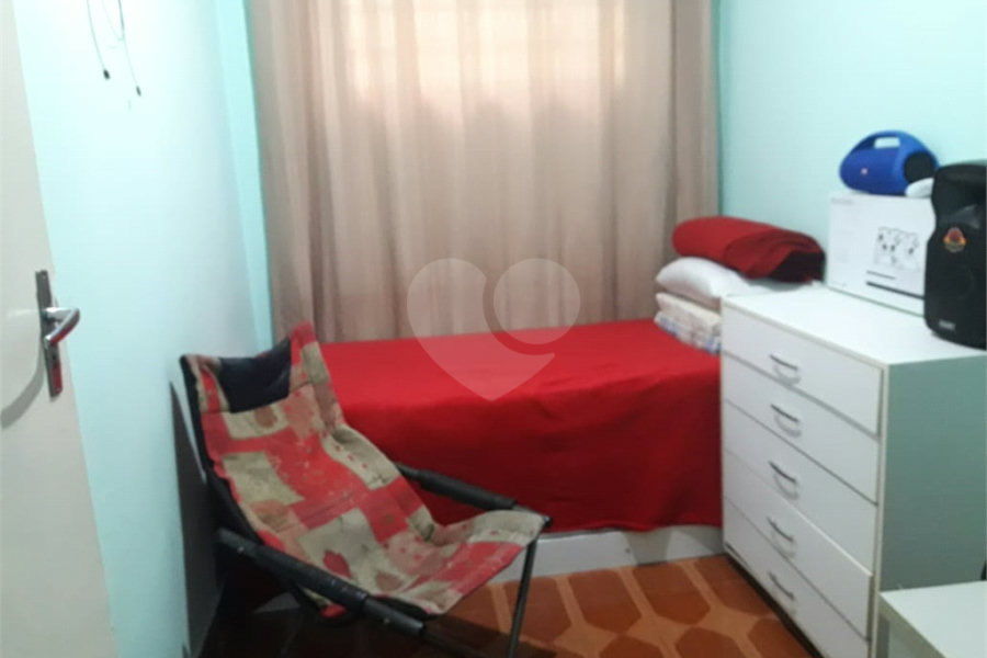 Terreno à venda de 251m² na Chácara Inglesa
