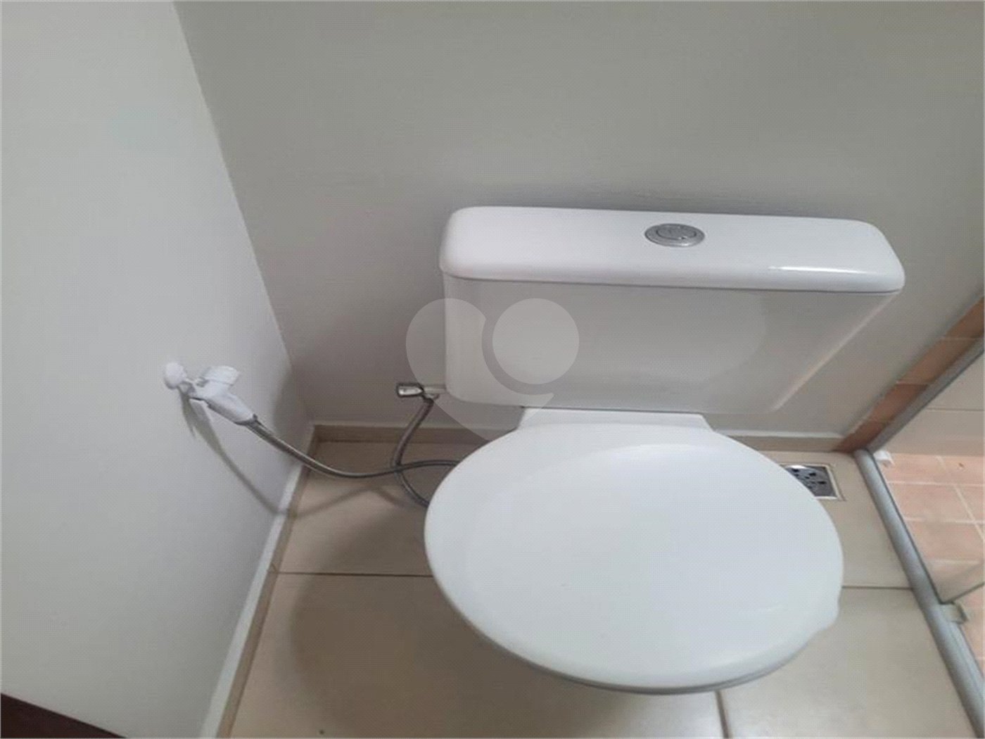 Indaiatuba - Sobrado para venda e Locação - Jardim Nely em Indaiatuba - R$ 425.000,00 - aceita parte em permuta - Bairro tranquilo com fácil acesso a rodovias, Shopping Polo Parque Mall - Assai, Polo shopping - Com duas suítes sendo uma com sacada, , lavabo. área de serviço , 2 vagas, portão ele