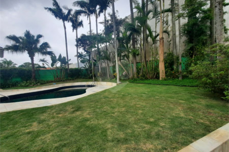 Casa para alugar com 4 quartos, sendo 2 suítes,  em Alto da Boa Vista, São Paulo, SP