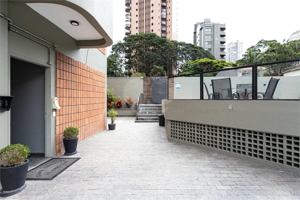 Locação $4.300 o pacote e venda 424 mil