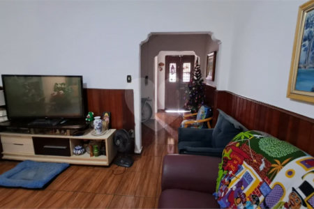 Sobrado à venda | 740 m² | 5 dormitórios (1 suíte) no Bom Retiro!