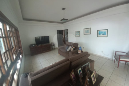 Casa Térrea.