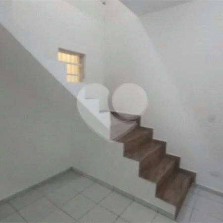 Sobrado á Venda com 200m² - Socorro