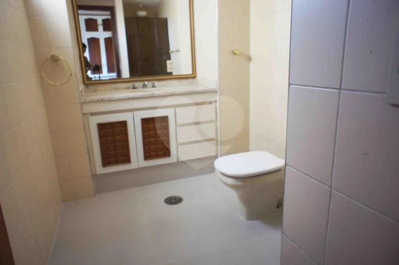 Apartamento para alugar com 4 quartos, sendo 3 suítes,  em Brooklin, São Paulo, SP