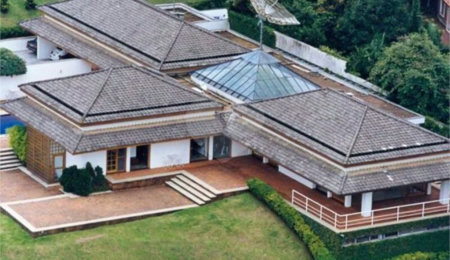 Casa à venda com 4 suítes,  em Roseira, Mairiporã, SP