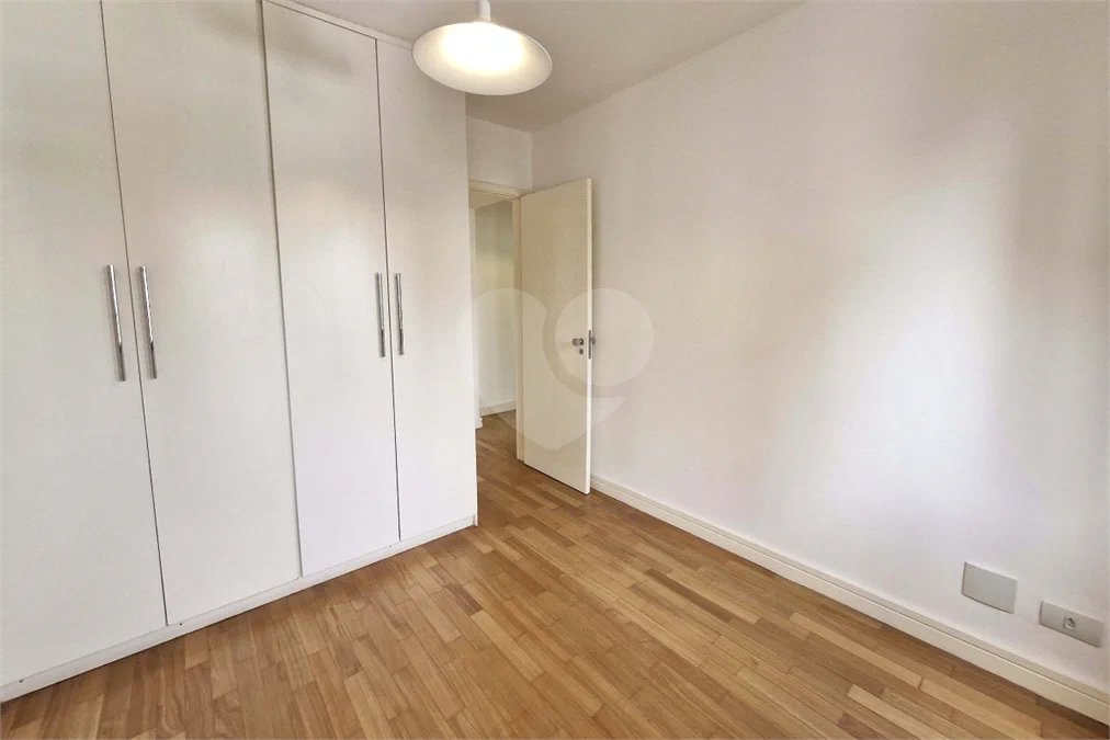ÓTIMO APARTAMENTO 76 m² ÚTEIS REFORMADO 1 VAGA DE GARAGEM