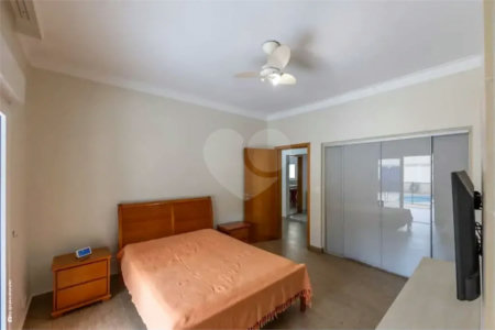 Casa Térrea à venda com 3 quartos, sendo 1 suíte, em Interlagos, São Paulo, SP