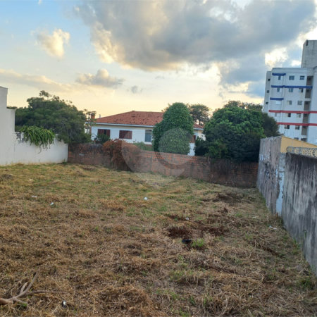 Terreno com 600,00 m².