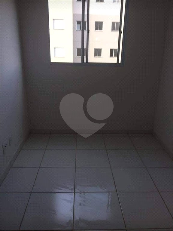 Apartamento à Venda no Parque dos Manacás