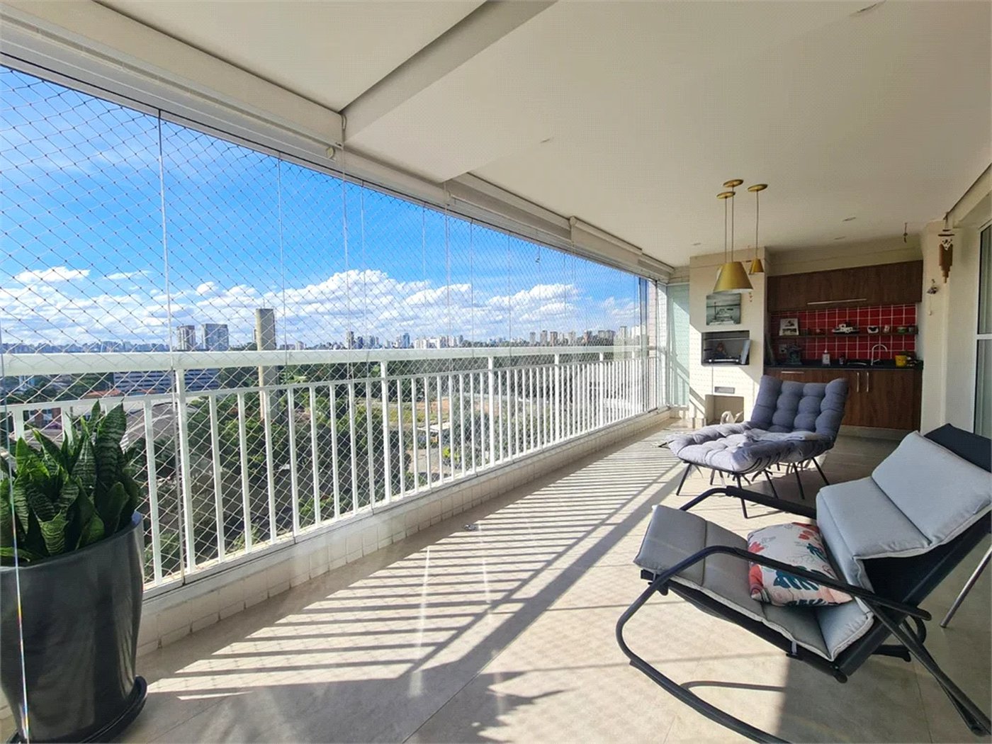 Apartamento à venda com 4 quartos, sendo 3 suítes, em Jardim Marajoara, São Paulo, SP