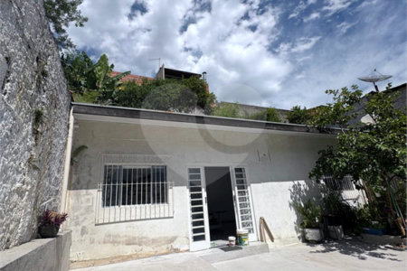 Ótima Casa à Venda – Avenida Salinas São José dos Campos