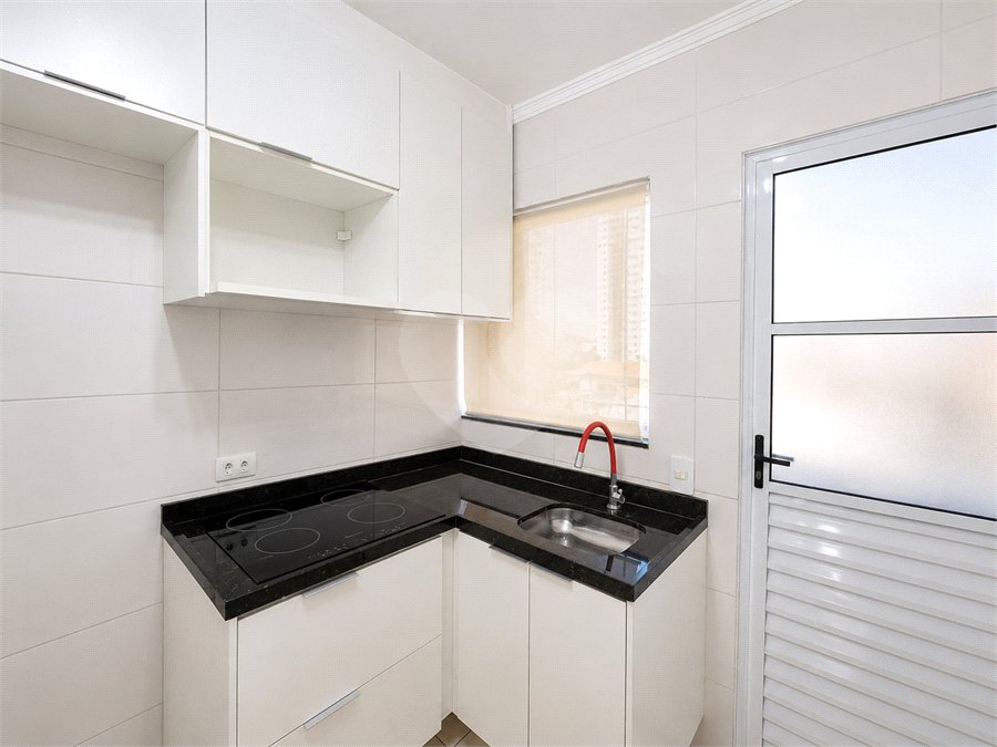 Apartamento mobiliado na Av. Melchert, próximo ao Metrô Vila Matilde
