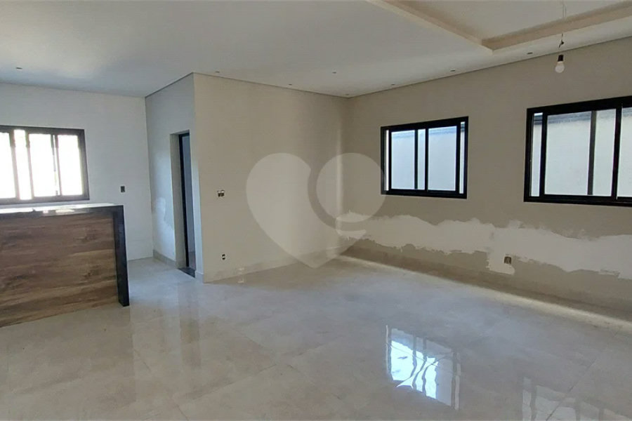Casa à venda com 3 quartos, sendo 1 suíte,  no condomínio Residencial Mônaco, Piracicaba - SP
