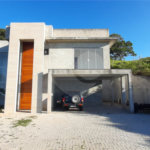 Casa nova na Serra da Cantareira com 3 suítes