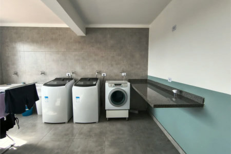 Apartamento à venda de 46m² com todos os planejados, 1 dormitório e sacada ao lado da USP