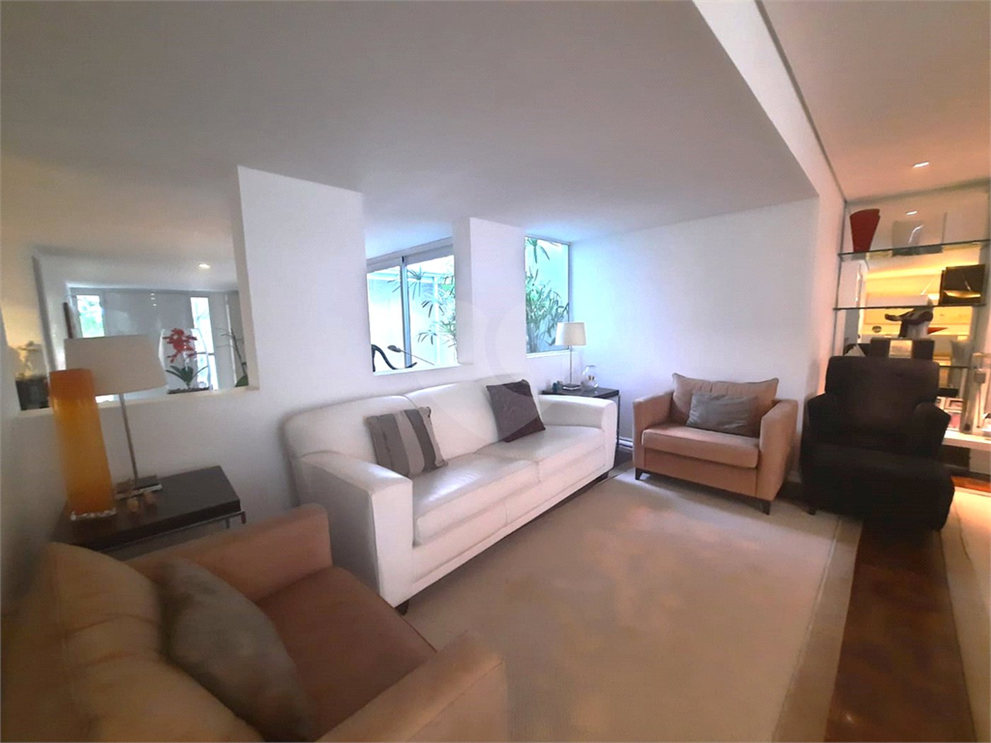 Casa para alugar com 4 quartos, sendo 2 suítes,  em Alto da Boa Vista, São Paulo, SP
