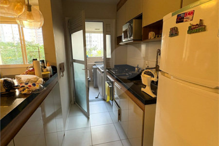 Apartamento Mobiliado à Venda na Rua Itendência, – 70m², 3 Quartos (1 Suíte)