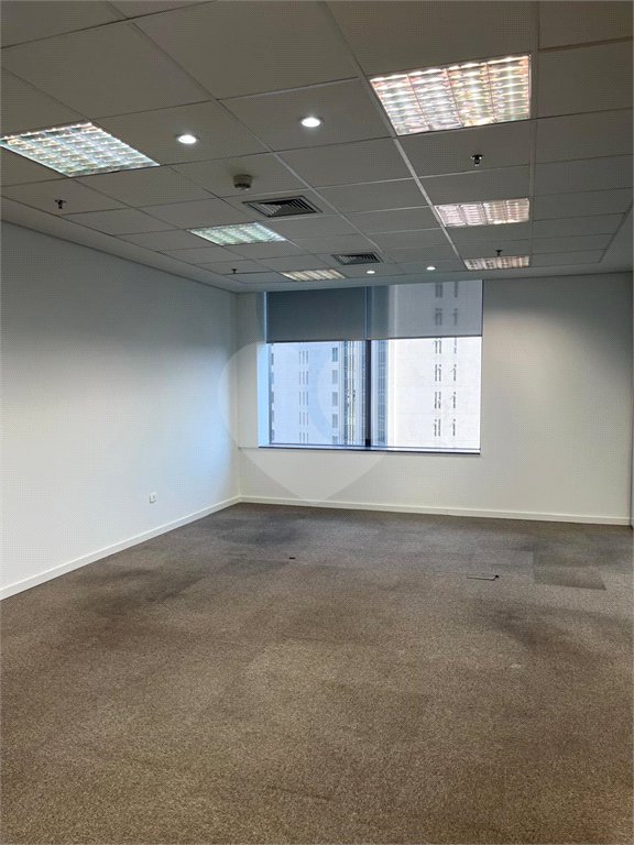 Duplex Comercial Exclusivo na Vila Olímpia – 2.652 m² em Torre Corporativa de Alto Padrão
