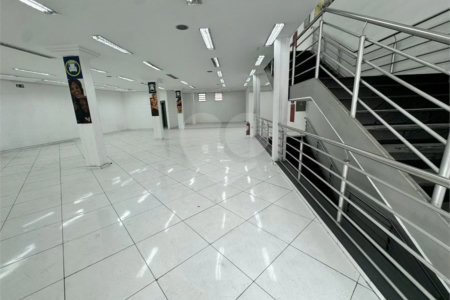 PRÉDIO COMERCIAL DE 944 M² PARA LOCAÇÃO | LOCALIZAÇÃO ESTRATÉGICA, GRANDE VISIBILIDADE E EXCELENTE POTENCIAL COMERCIAL