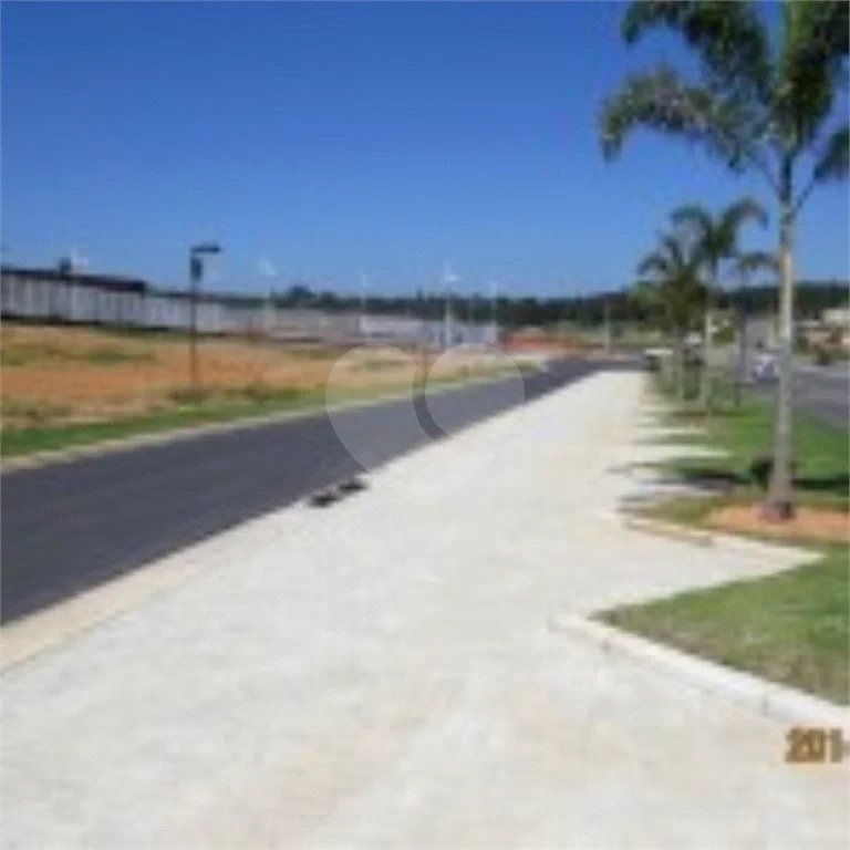Terreno industrial de 3.000 m² à venda em Cotia/SP