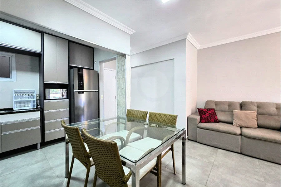 Apartamento à venda com 2 quartos, sendo 1 suíte, em Riviera de São Lourenço, Bertioga, SP