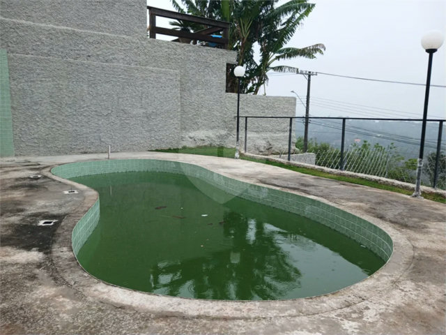 Sobrado à venda com 3 suítes em Roseira, Mairiporã, SP