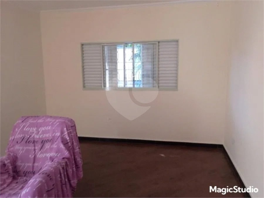 Casa com 400m², 2 dormitórios, 2 vagas de garagem, à venda na Vila Matilde.