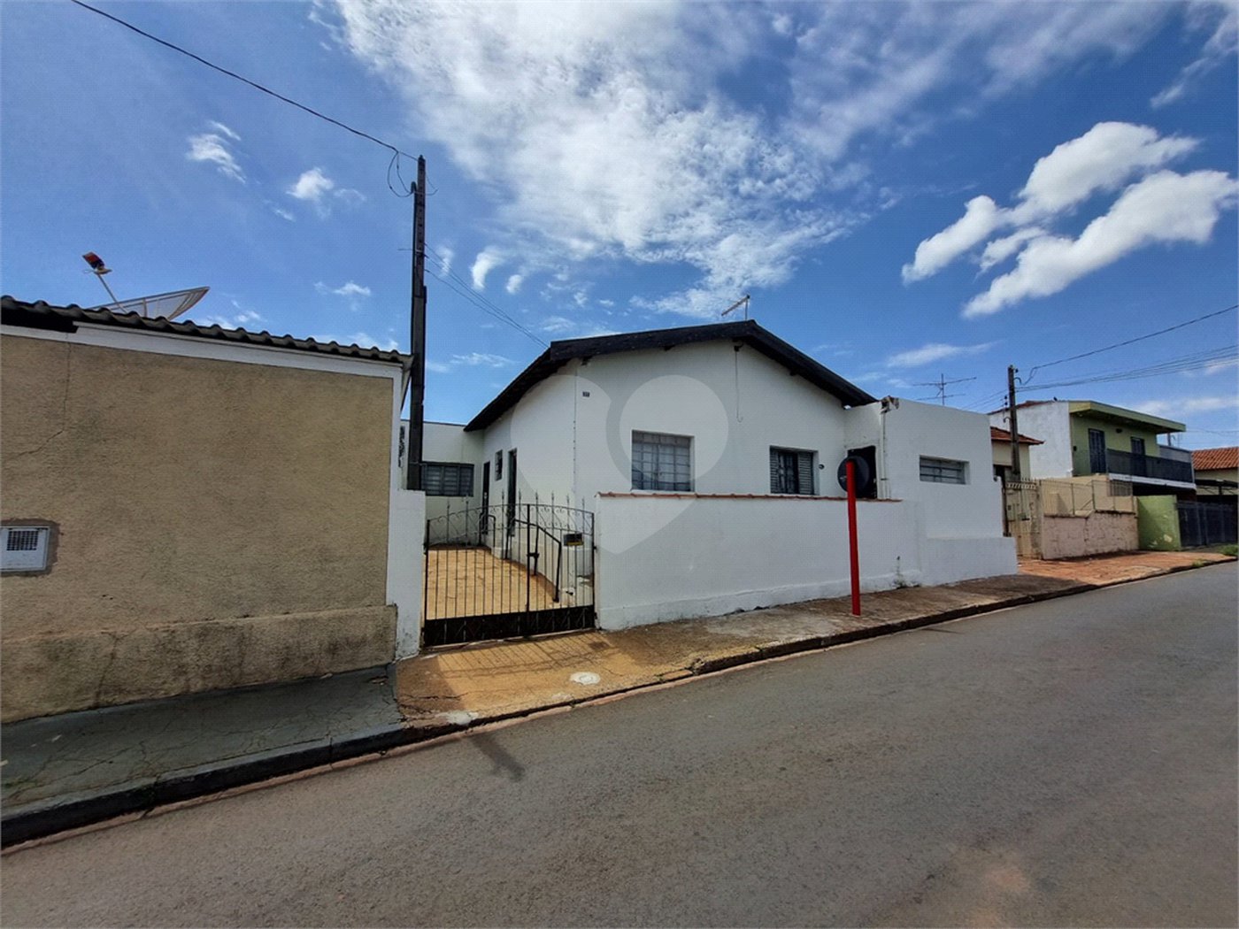 Casa térrea a venda na Vila Lutfalla