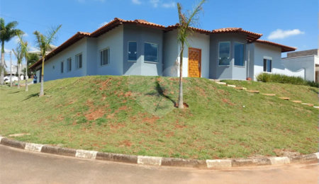 Casa à venda com 3 suítes no condomínio Residencial dos Lagos, Itupeva - SP