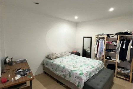 Apartamento à venda com 55m² - Próximo aos metrôs Liberdade e Sé