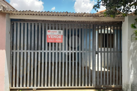 Casa à Venda no Bairro Boa Vista-São Carlos/SP