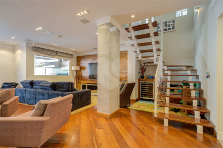 Casa à venda com 3 suítes no condomínio Villa Splendore, São Paulo - SP
