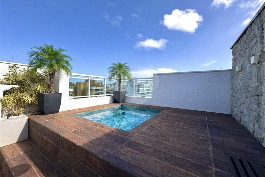Cobertura à venda com 4 quartos, sendo 2 suítes,  em Riviera de São Lourenço, Bertioga, SP