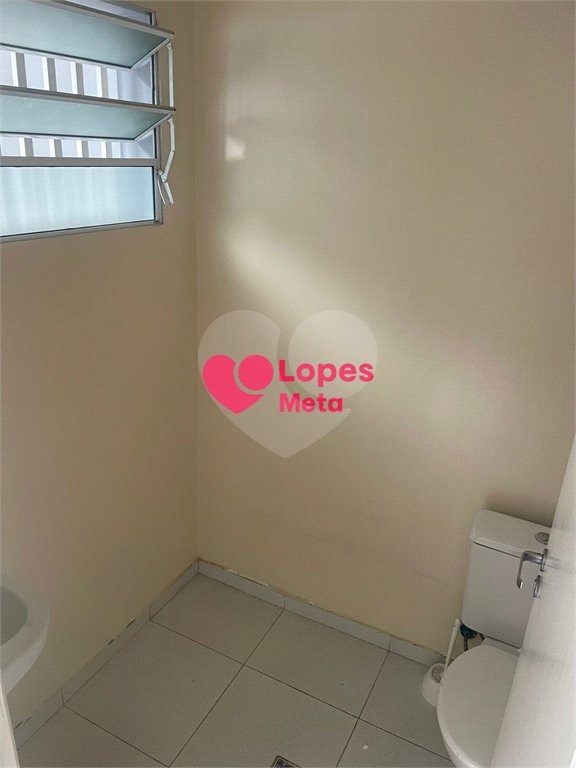 Loja Ponto Comercial em Vila Industrial, São José dos Campos/SP.