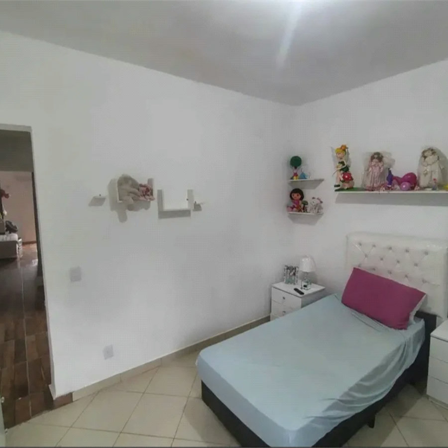 Casa à venda com 2 quartos no condomínio Antilhas, Cotia - SP
