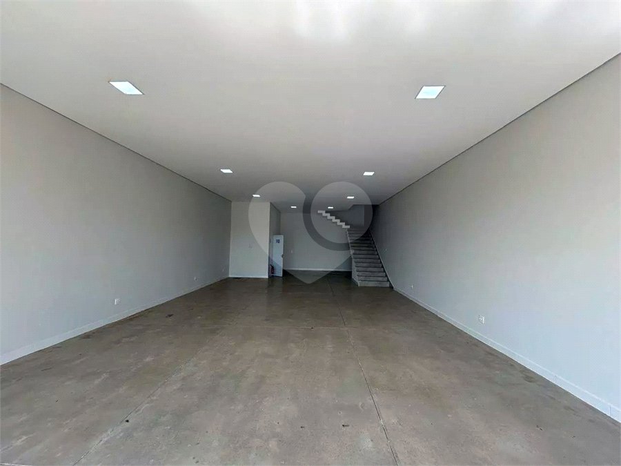 SALÃO COMERCIAL 285 m² COM MEZANINO PARA LOCAÇÃO / VENDA