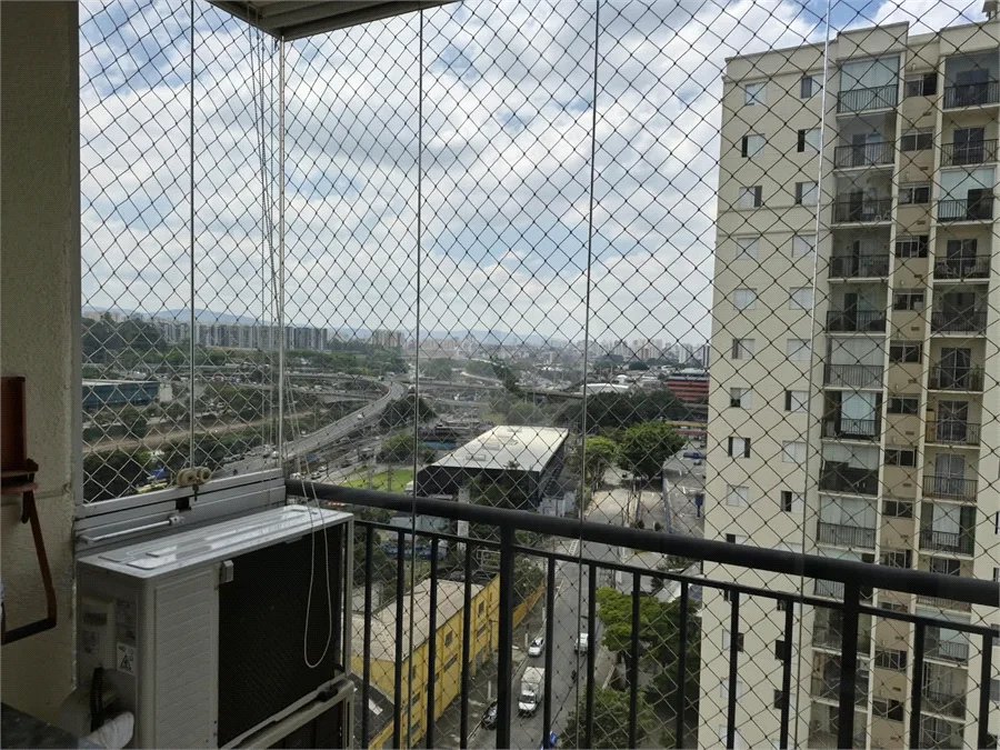 Oportunidade na Vila Leopoldina! Imóvel de 69m2, com 3 dorm., sendo 1 suíte, 2 banheiros, sala, cozinha e 2 vagas. Com ar condicionado em 2 dorm.