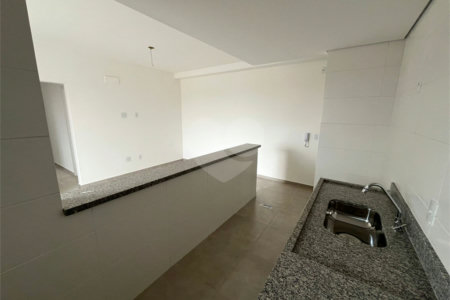 Apartamento á venda na região do Vila Prado.