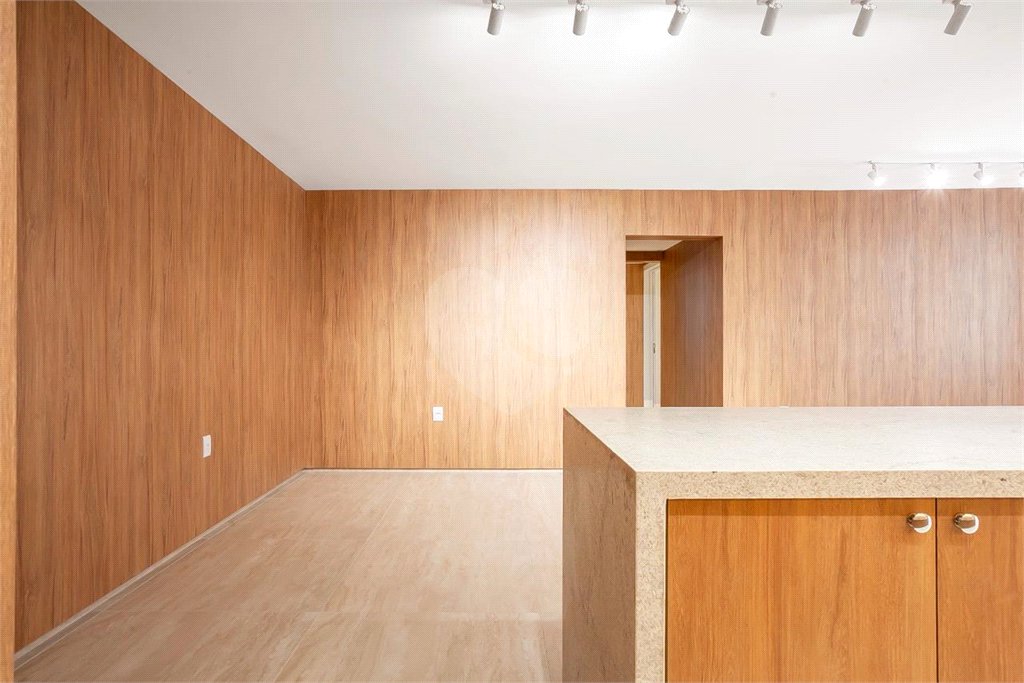 Apartamento a venda no Jardim América , com 96 m², 2 Suítes, Reformado , 1 Vaga