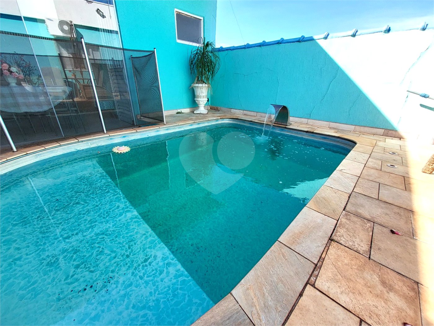 Casa residencial com ponto comercial a venda no Centro