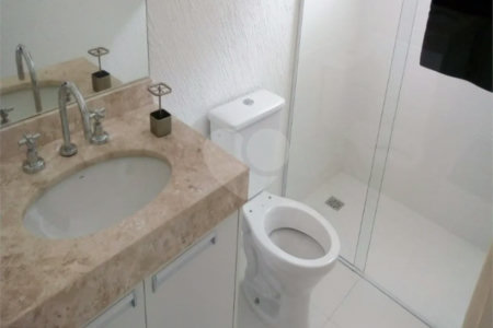 Sobrado na Vila Bertioga Mooca em condominio fechado à venda com 3 quartos, 3 suites, 4 vagas