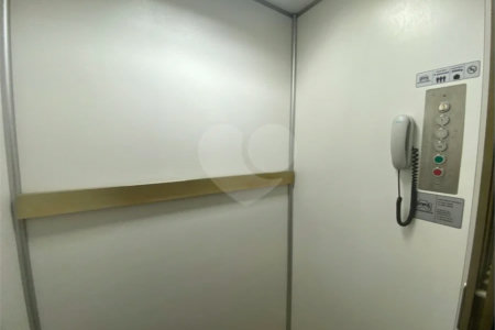 Casa térrea com 3 quartos para alugar no Jardim dos Estados, São Paulo - SP