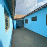 Casa Térrea com 3 dormitórios, sendo 2 suítes.
