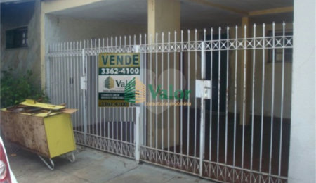 Casa à venda com 3 quartos, sendo 1 suíte,  em Jardim Bethânia, São Carlos, SP