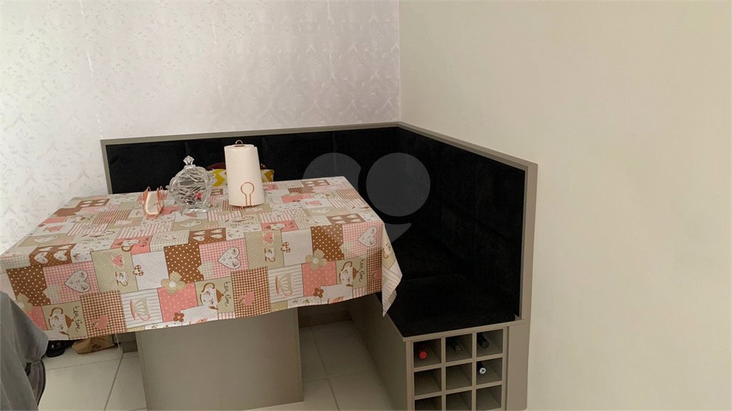 Apartamento no Condomínio Parque dos Manacás.